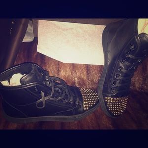Gucci Women’s Studded Sneaker